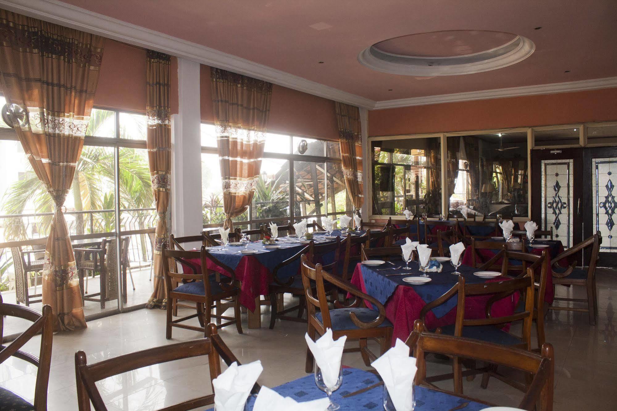 Niagara Hotel Accra Exterior foto