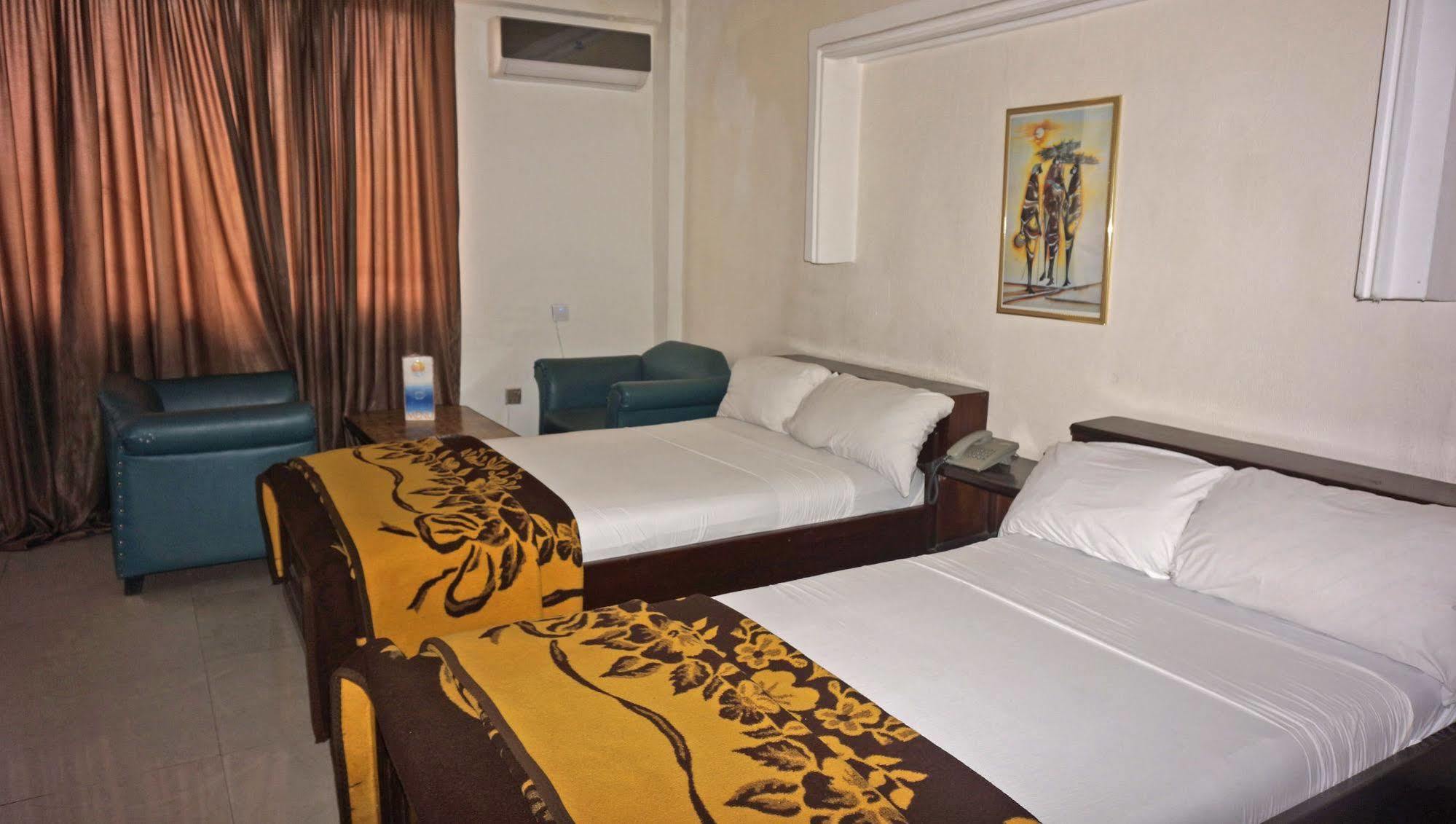 Niagara Hotel Accra Exterior foto